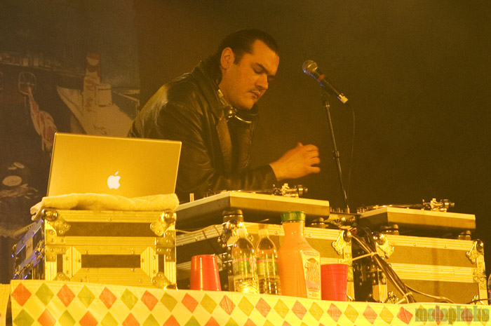 Atmosphere at Showbox SoDo, April 24, 2009. Photo by Nicole Kristek.