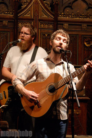 Bowerbirds at First Unitarian Church, April 26, 2009. Photo by Marie Forgeard.