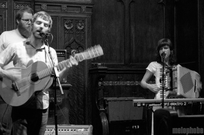 Bowerbirds at First Unitarian Church, April 26, 2009. Photo by Marie Forgeard.