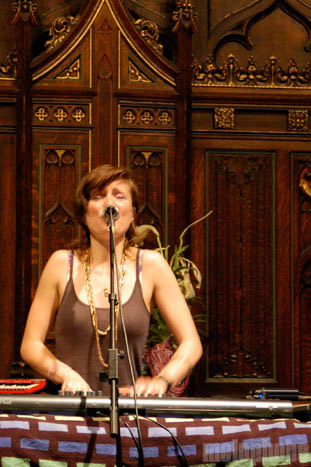 Bowerbirds at First Unitarian Church, April 26, 2009. Photo by Marie Forgeard.