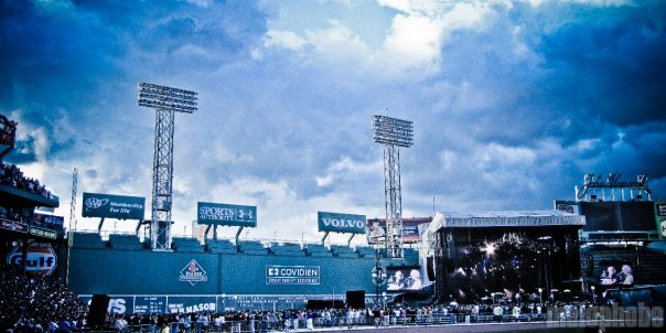 A Phenway Review for Phans at Fenway Park, May 31, 2009. Photo by Dave Pecoraro and Paul Ryan.