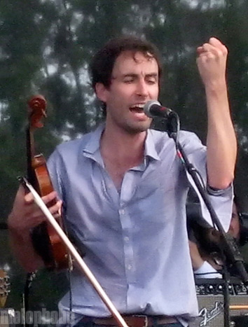 Andrew Bird, June 14, 2009. Photo by Ben Piper.