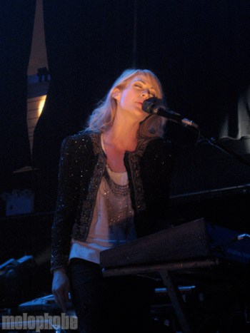 Metric at Terminal 5, June 17, 2009. Photo by Anna Gillespie.