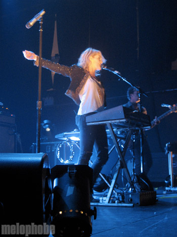 Metric at Terminal 5, June 17, 2009. Photo by Anna Gillespie.