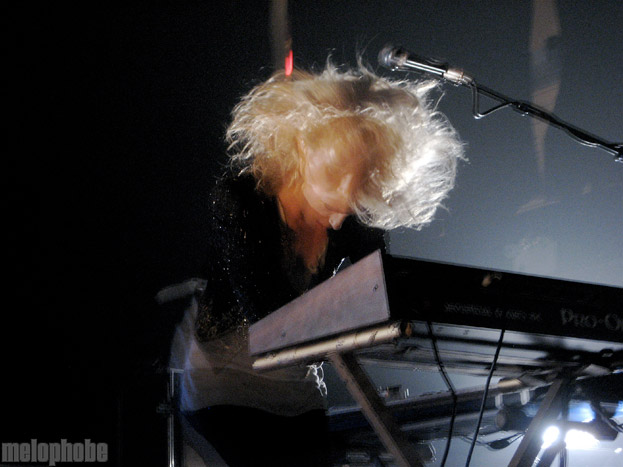 Metric at Terminal 5, June 17, 2009. Photo by Anna Gillespie.