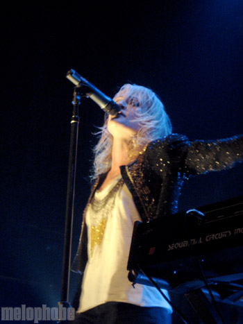 Metric at Terminal 5, June 17, 2009. Photo by Anna Gillespie.