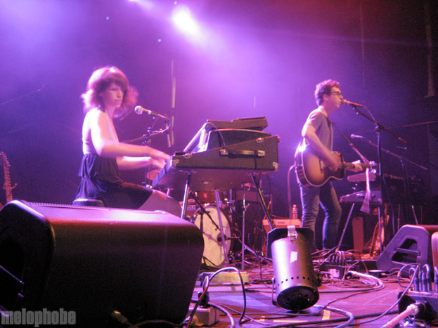 Smile Smile at Terminal 5, June 17, 2009. Photo by Anna Gillespie.