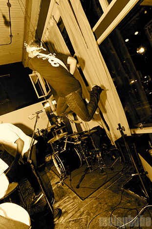 Yeah Great Fine at Backspace, June 19, 2009. Photo by Angel Priest.