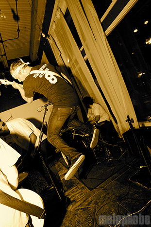 Yeah Great Fine at Backspace, June 19, 2009. Photo by Angel Priest.
