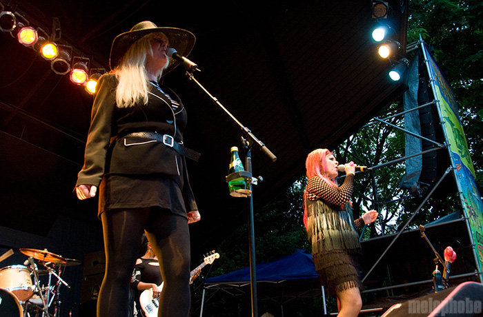 B-52s at Oregon Zoo, June 19, 2009. Photo by Ian McNeil.