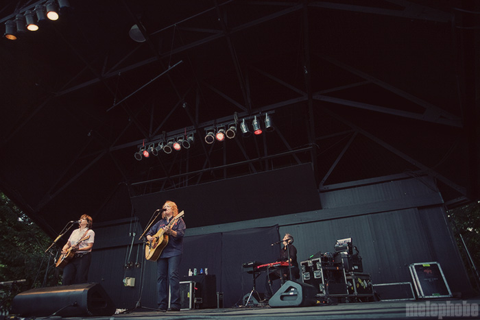 Indigo Girls at Oregon Zoo, July 24, 2009. Photo by Angel Priest and Joshua Bean.