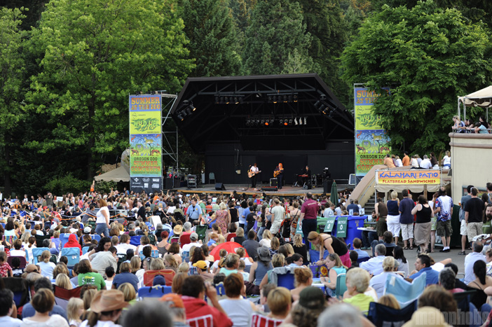 Indigo Girls at Oregon Zoo, July 24, 2009. Photo by Angel Priest and Joshua Bean.