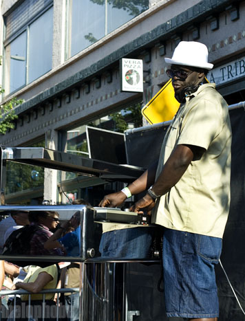 Capitol Hill Block Party, July 25, 2009. Photo by Karen Watson and Nicole Kristek and Vivian Nguyen.