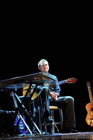 Ottmar Liebert at Aladdin Theater, July 26, 2009. Photo by Alice Falzone.