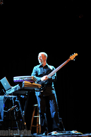 Ottmar Liebert at Aladdin Theater, July 26, 2009. Photo by Alice Falzone.