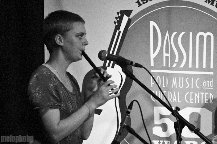 Elijah Wyman at Club Passim, July 30, 2009. Photo by Chris Barth.