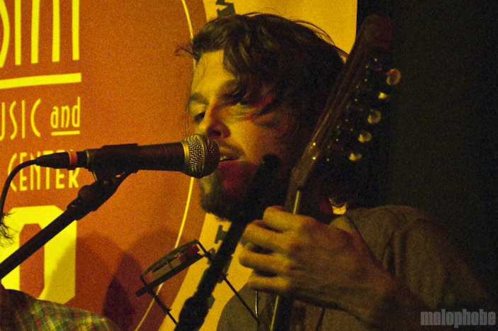 Elijah Wyman at Club Passim, July 30, 2009. Photo by Chris Barth.