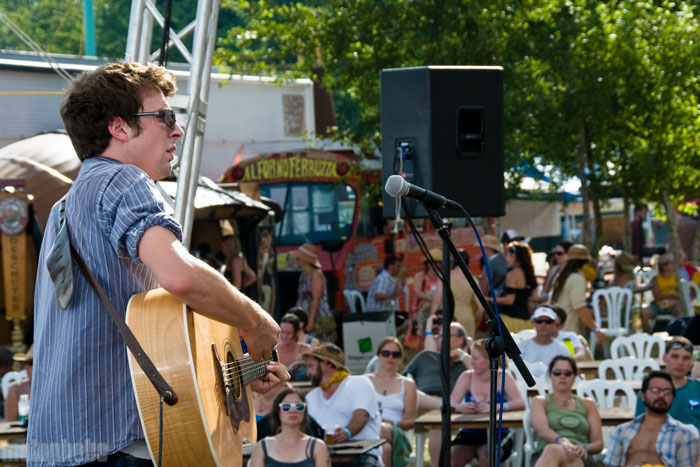 Joe Pug at Pendarvis Farm, July 31, 2009. Photo by Ian McNeil and Steve Benoit.