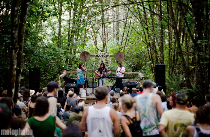 Sam Quinn and the Japan Ten at Pendarvis Farm, July 31, 2009. Photo by Ian McNeil and Steve Benoit.