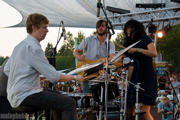 Thao with the Get Down Stay Down at Pendarvis Farm, July 31, 2009. Photo by Ian McNeil and Steve Benoit.