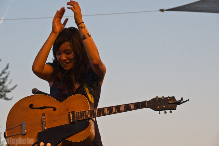 Thao with the Get Down Stay Down at Pendarvis Farm, July 31, 2009. Photo by Ian McNeil and Steve Benoit.