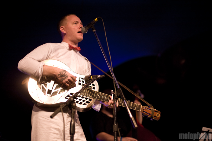 Cw Stoneking and His Primitive Horn Orchestra at Pendarvis Farm, August 1, 2009. Photo by Ian McNeil and Steve Benoit.