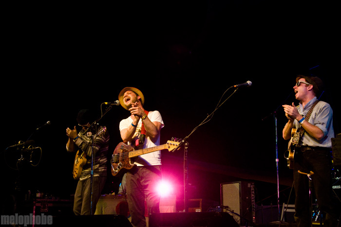 Dr. Dog at Pendarvis Farm, August 1, 2009. Photo by Ian McNeil and Steve Benoit.