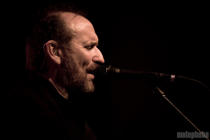 Colin Hay at Aladdin Theater, August 7, 2009. Photo by Steve Benoit.