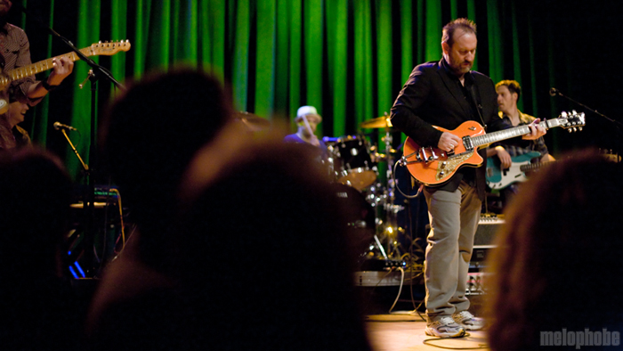 Colin Hay at Aladdin Theater, August 7, 2009. Photo by Steve Benoit.