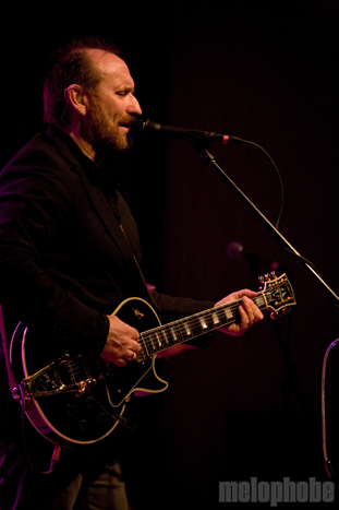 Colin Hay at Aladdin Theater, August 7, 2009. Photo by Steve Benoit.