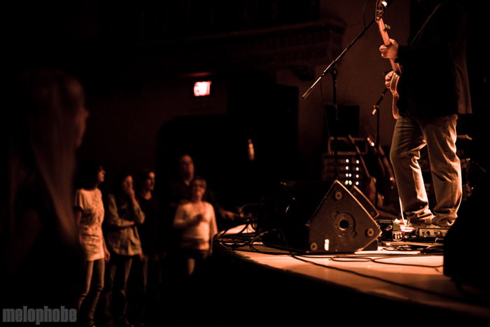Colin Hay at Aladdin Theater, August 7, 2009. Photo by Steve Benoit.