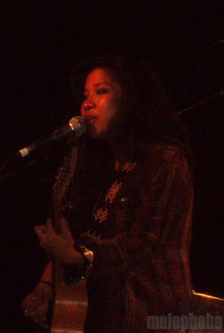 Zee Avi at Showbox Market, August 19, 2009. Photo by Karen Watson.