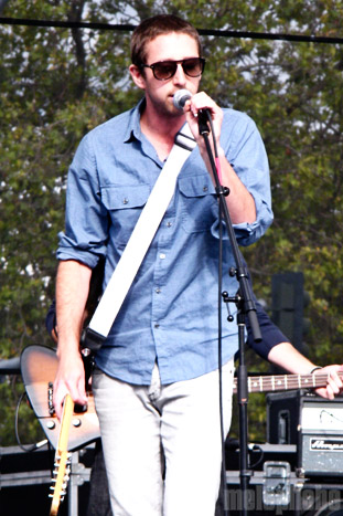 Low Vs Diamond at Seattle Center, September 5, 2009. Photo by Mollyrose Sommer.