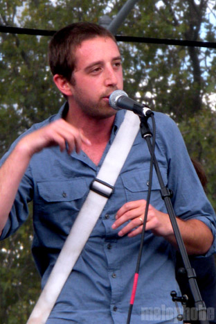Low Vs Diamond at Seattle Center, September 5, 2009. Photo by Mollyrose Sommer.