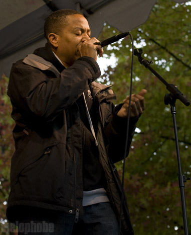 Anomie Belle at Seattle Center, September 7, 2009. Photo by Nicole Kristek.