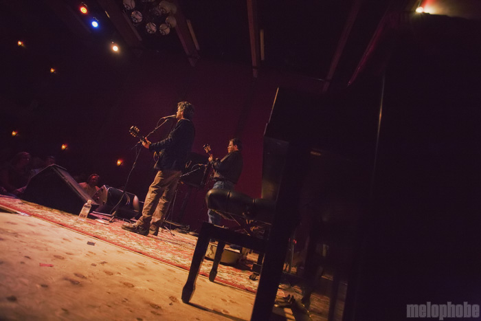 Slaid Cleaves at Mississippi Studios, September 15, 2009. Photo by Joshua Bean.
