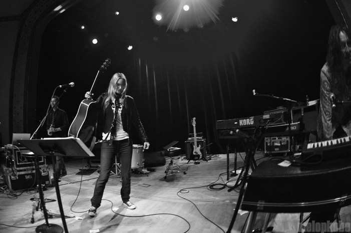 Aimee Mann at Aladdin Theater, October 6, 2009. Photo by Angel Priest.
