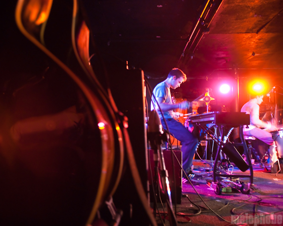 The Dodos at Middle East Downstairs, October 15, 2009. Photo by Ben Gebo.
