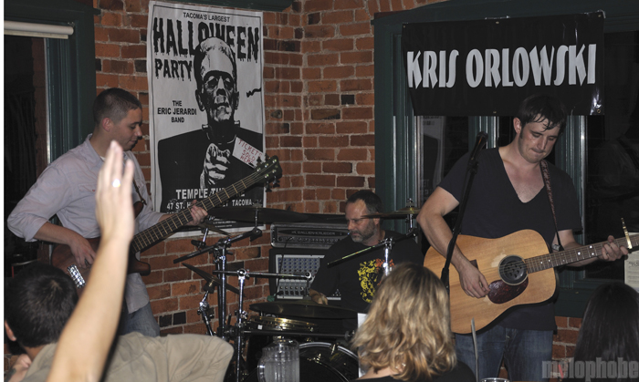 Kris Orlowski Band & Interview at Spar, October 17, 2009. Photo by Cathleen Robertson.