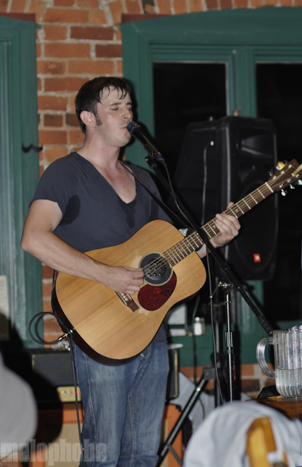 Kris Orlowski Band & Interview at Spar, October 17, 2009. Photo by Cathleen Robertson.