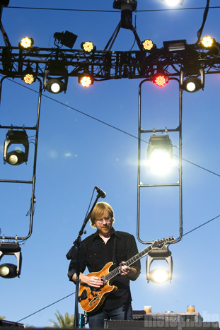 Phish, October 31, 2009. Photo by Zoe Bowen.