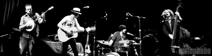 Langhorne Slim at Crystal Ballroom, November 4, 2009. Photo by Lymay Iwasaki.