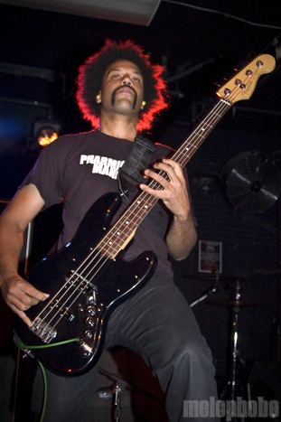 Slave Traitor at El Corazon, November 5, 2009. Photo by Bogdan Mohora.