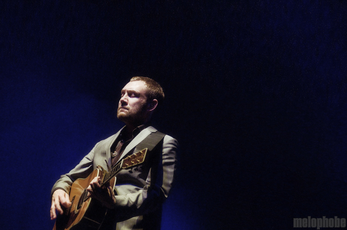 David Gray at Paramount Theatre, November 5, 2009. Photo by Jared Froiland and Katie Lomax.