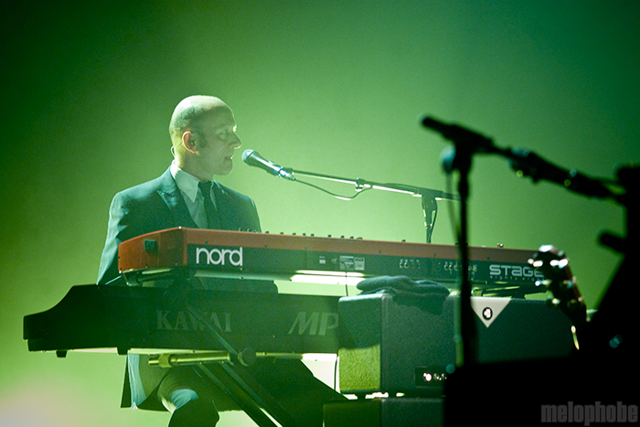 David Gray at Paramount Theatre, November 5, 2009. Photo by Jared Froiland and Katie Lomax.