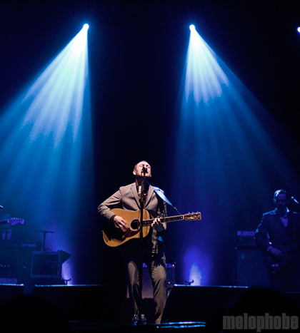 David Gray at Paramount Theatre, November 5, 2009. Photo by Jared Froiland and Katie Lomax.