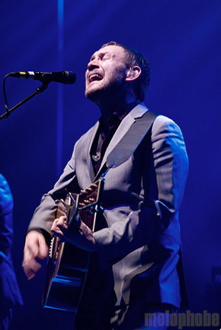 David Gray at Paramount Theatre, November 5, 2009. Photo by Jared Froiland and Katie Lomax.