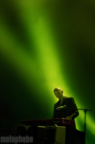 David Gray at Paramount Theatre, November 5, 2009. Photo by Jared Froiland and Katie Lomax.
