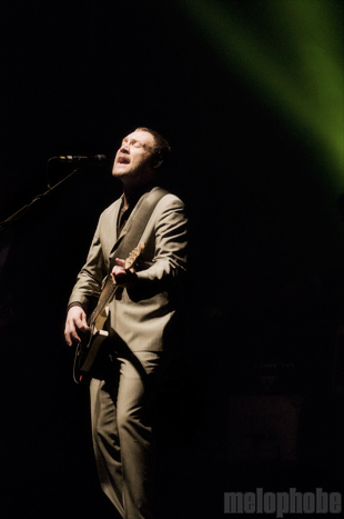 David Gray at Paramount Theatre, November 5, 2009. Photo by Jared Froiland and Katie Lomax.