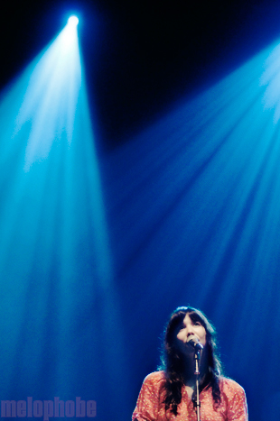 Lisa Hannigan at Paramount Theatre, November 5, 2009. Photo by Jared Froiland and Katie Lomax.